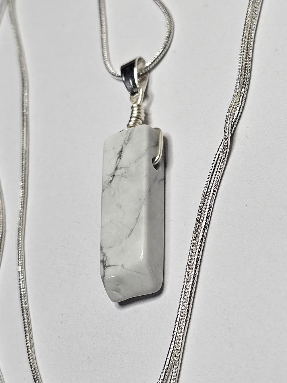 Howlite Pendant Necklace in White and Silver